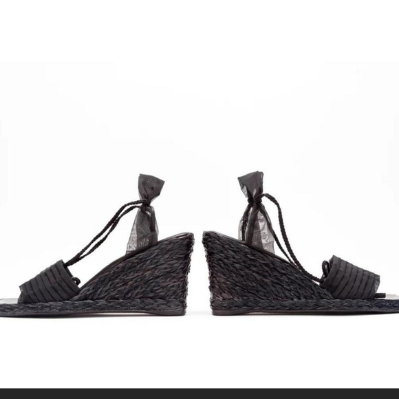 STUART WEITZMAN Vintage Black Espadrilles lace up Heel Wedges. Size 7 - Picture 3 of 16